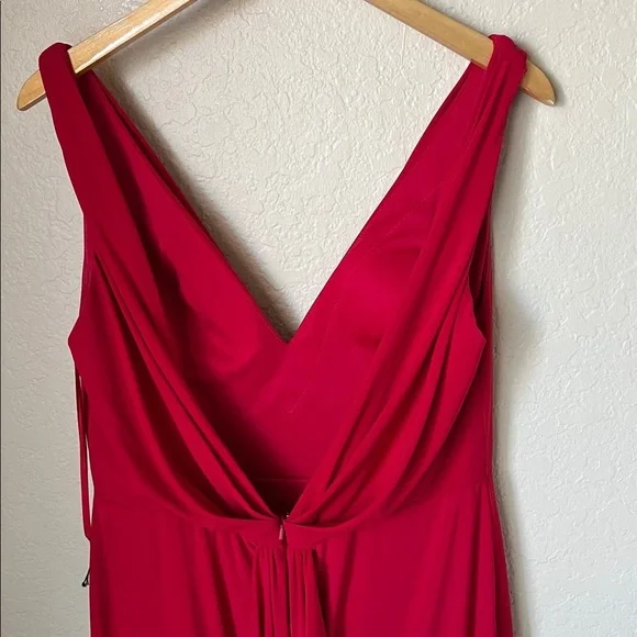 NWT Mac Duggal Red v neck gathered back gown 12336 - Picture 9 of 13